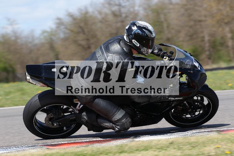 /Archiv-2022/07 16.04.2022 Speer Racing ADR/Gruppe gelb/3